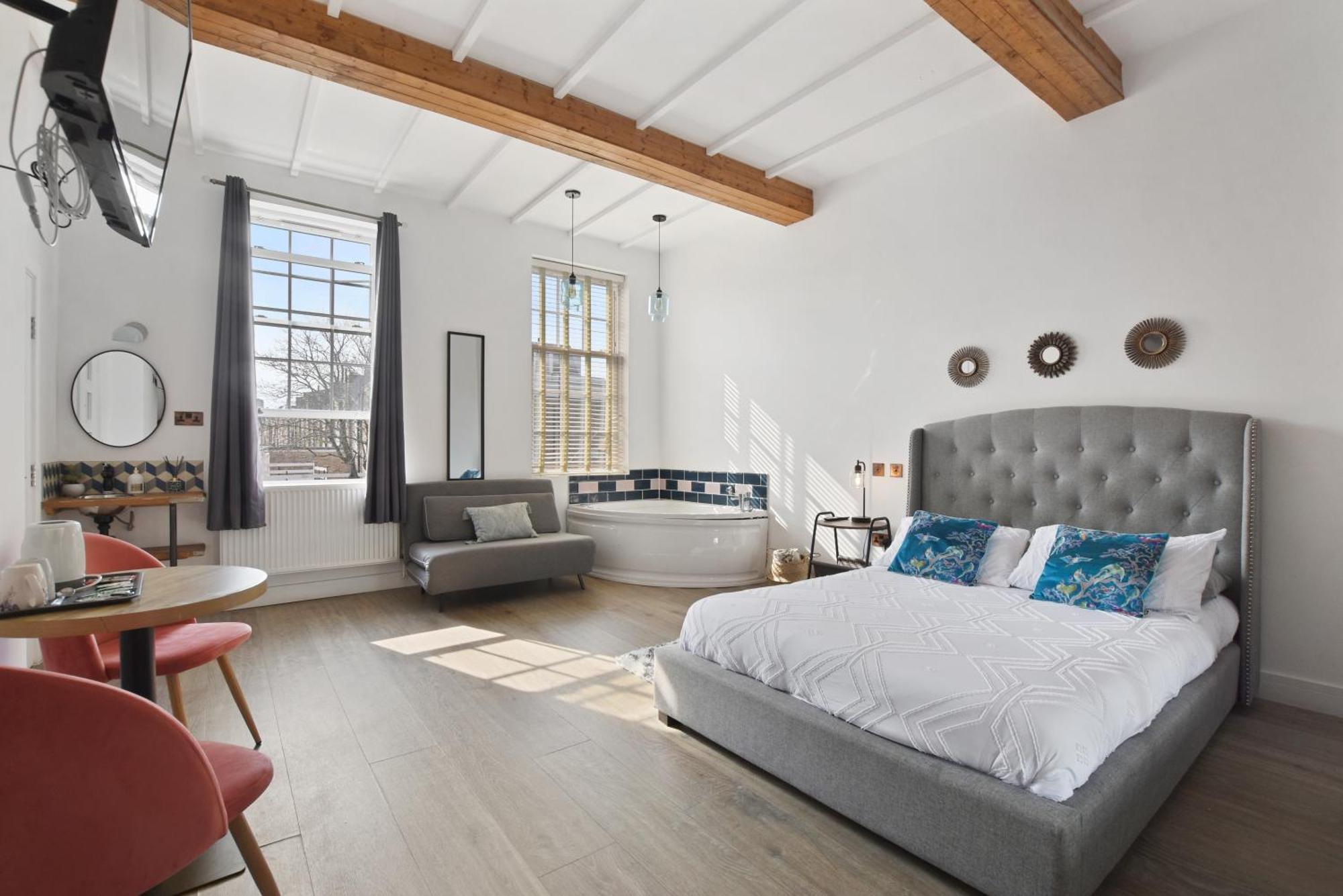 Angel Townhouse Hotel