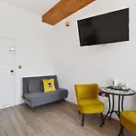 Angel Townhouse